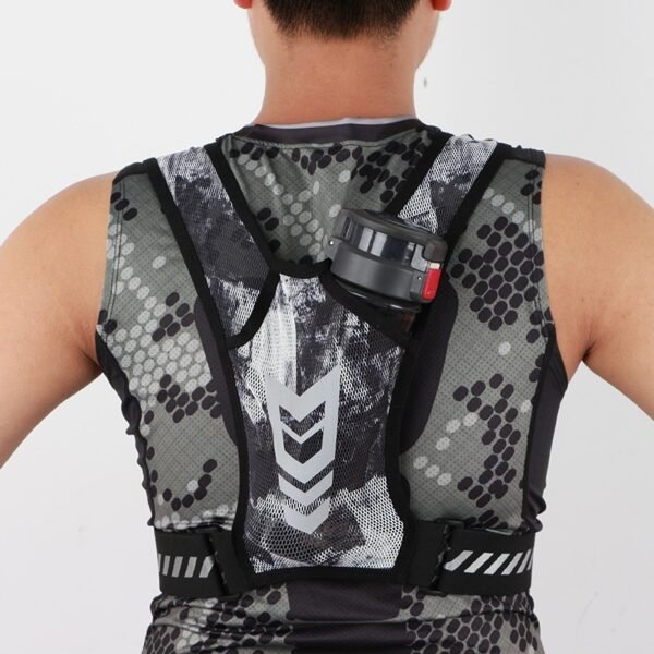 Breathable Large Capacity Outdoor Sports Men's And Women's Fashion Kettle Chest Bag - Image 6